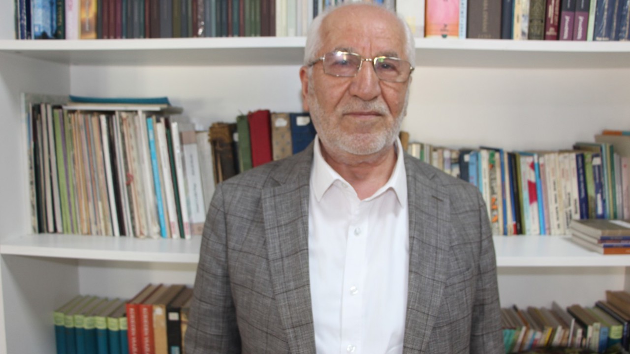 Emekli İmam Hatip Yenigün: Camiye giren herkes tesettüre ve cami adabına uymalıdır
