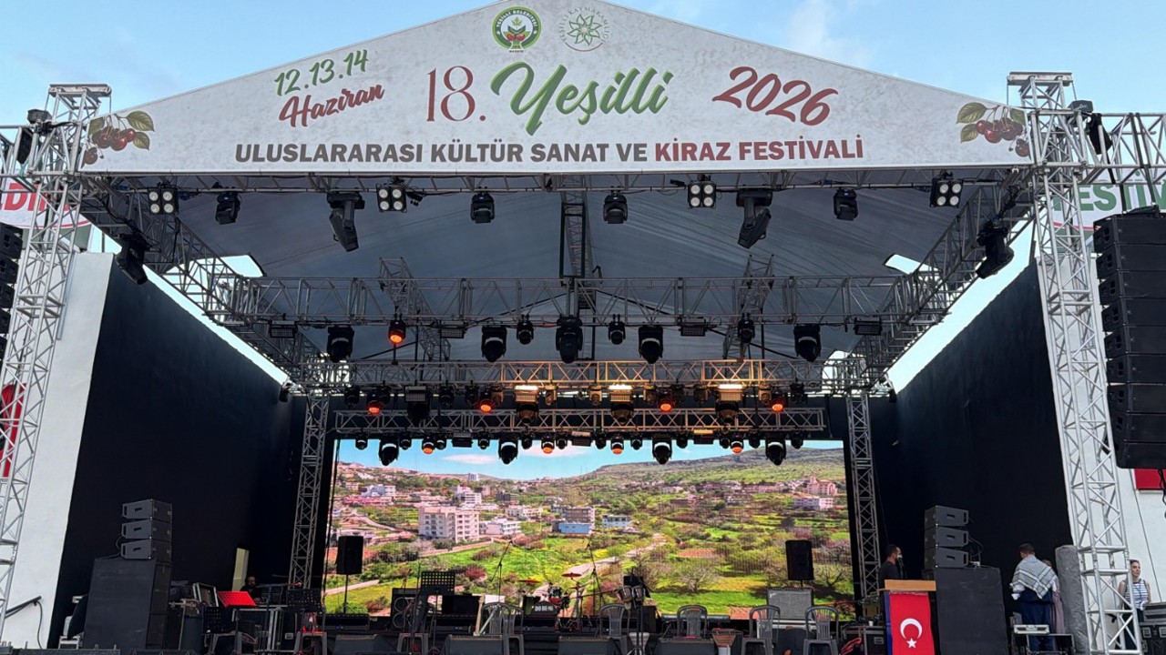 Yeşilli’de Kiraz Festivali, hizmet beklentileri ve tepkilere rağmen gerçekleştirildi