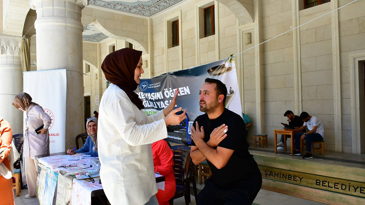 Gaziantep'te "Hareket Yaşını Öğren" kampanyası kapsamında farkındalık etkinliği