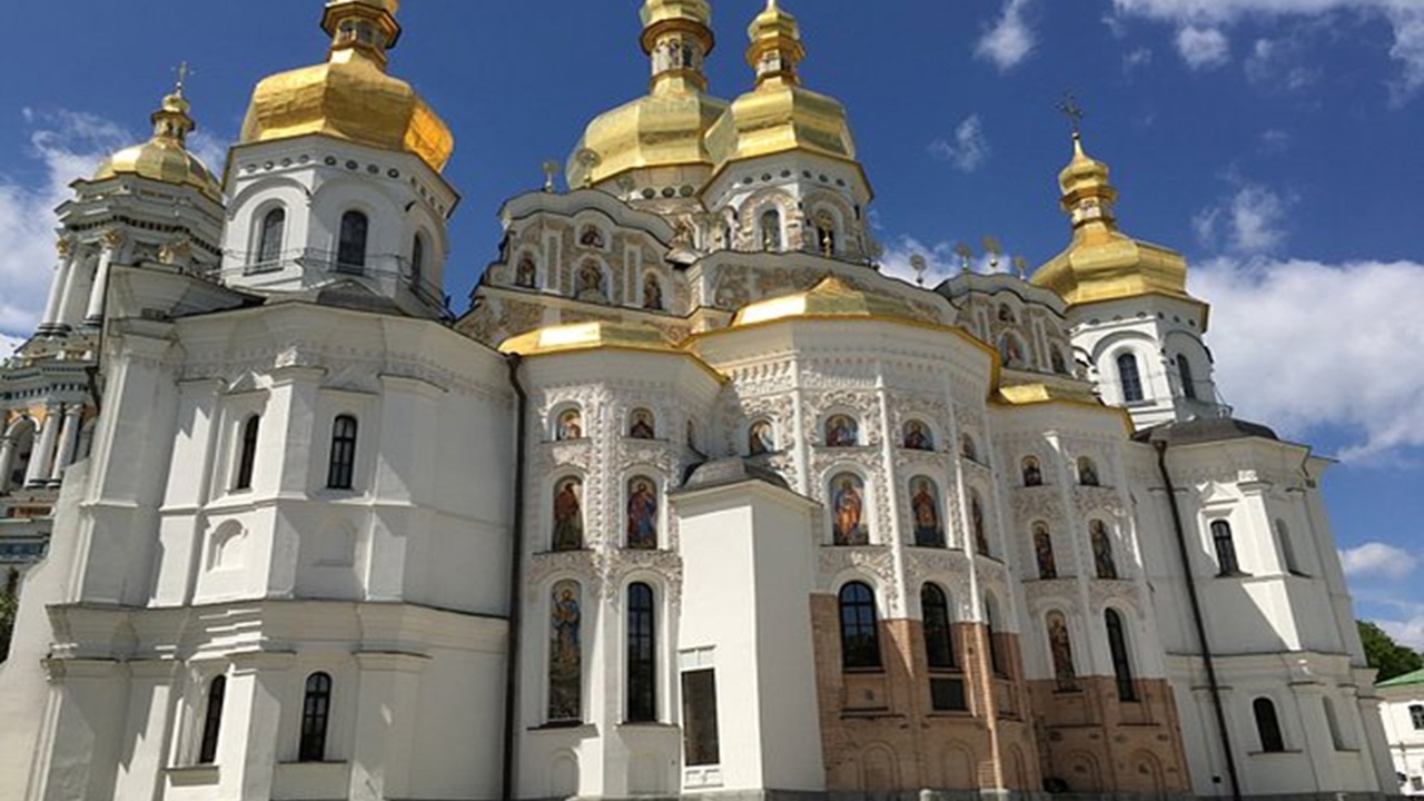 Kiev Peçersk Manastırı Patriot füzesiyle vuruldu