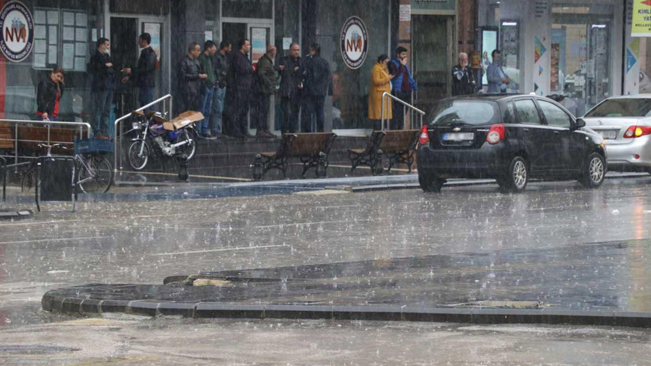 Bazı bölgelerde sağanak yağış bekleniyor
