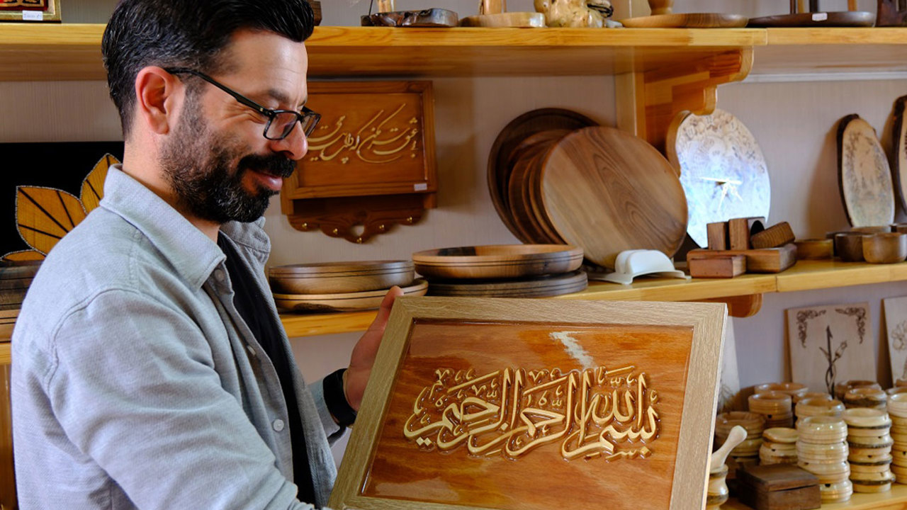 Van’da kuruyan ceviz ağaçları sanat eserine dönüşüyor