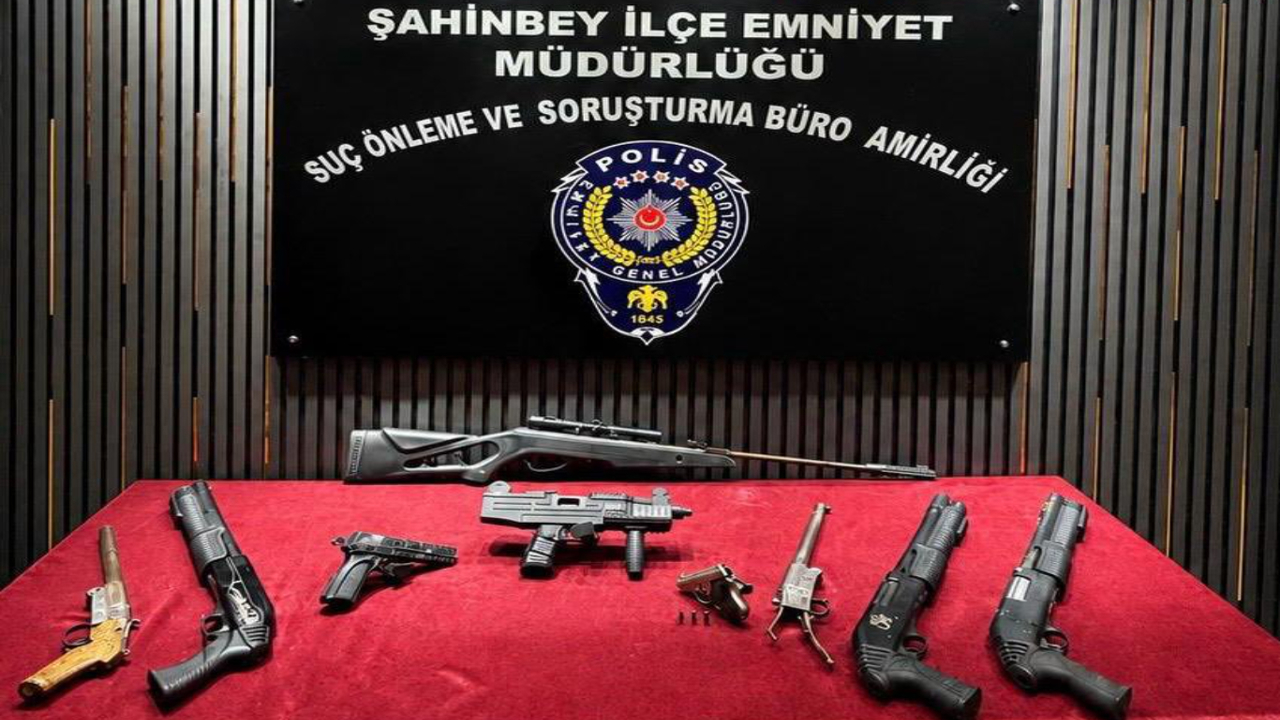 Gaziantep'te çok sayıda silah ele geçirildi: 1 kişi tutuklandı