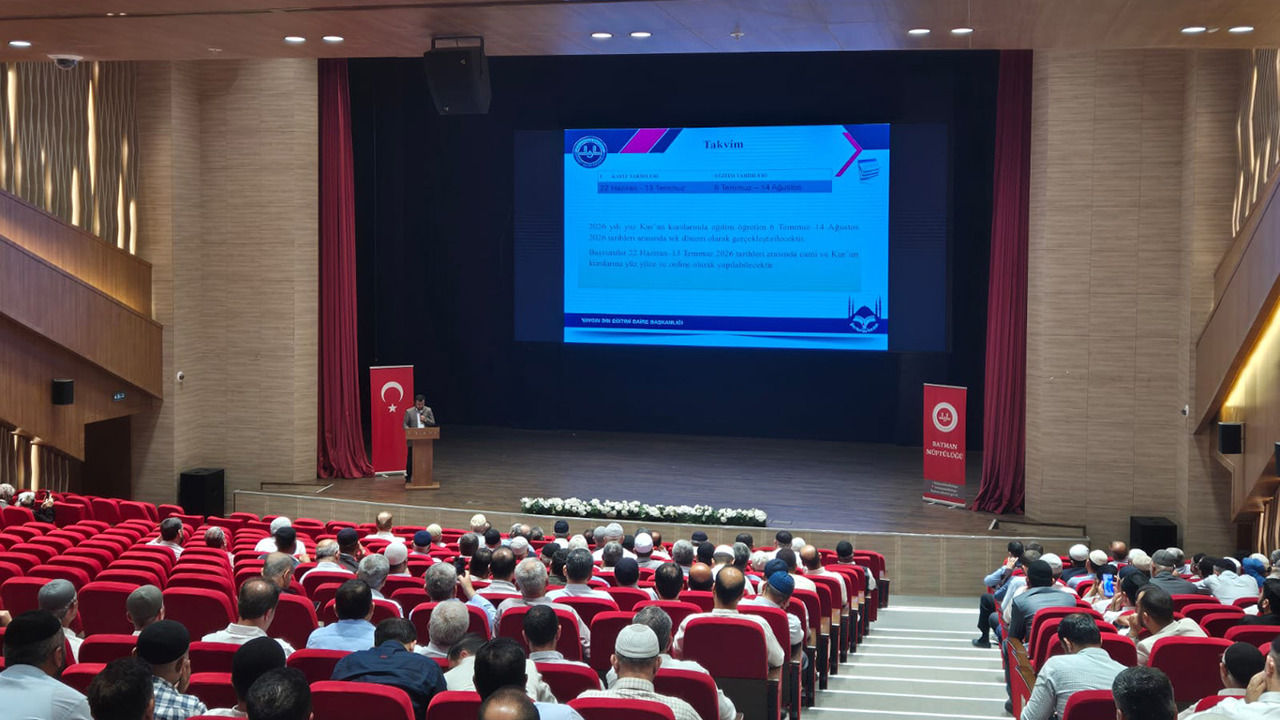 Batman'da yaz Kur'an kursları hizmet içi eğitim semineri gerçekleştirildi