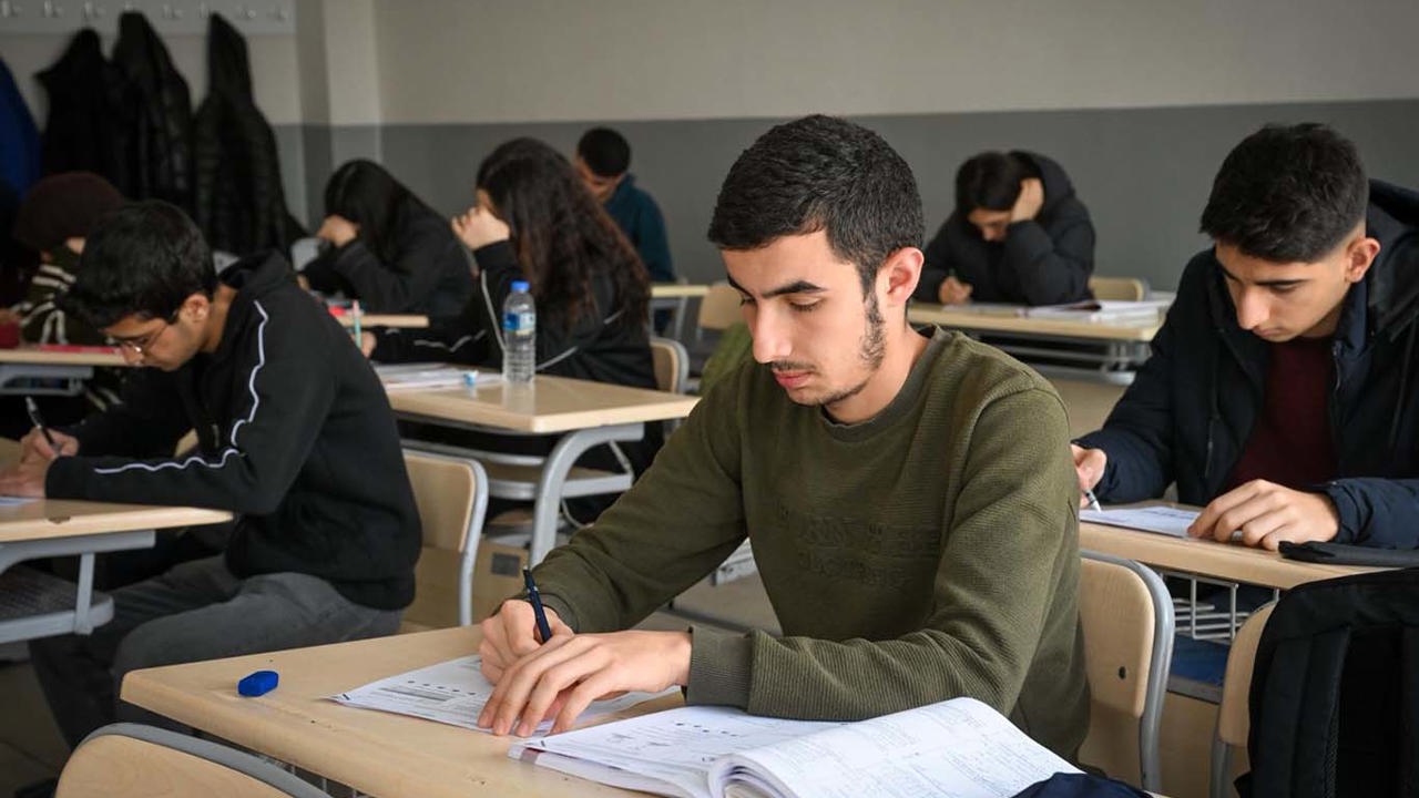 Malatya Büyükşehir Belediyesi 507 öğrenciyi YKS'ye hazırladı