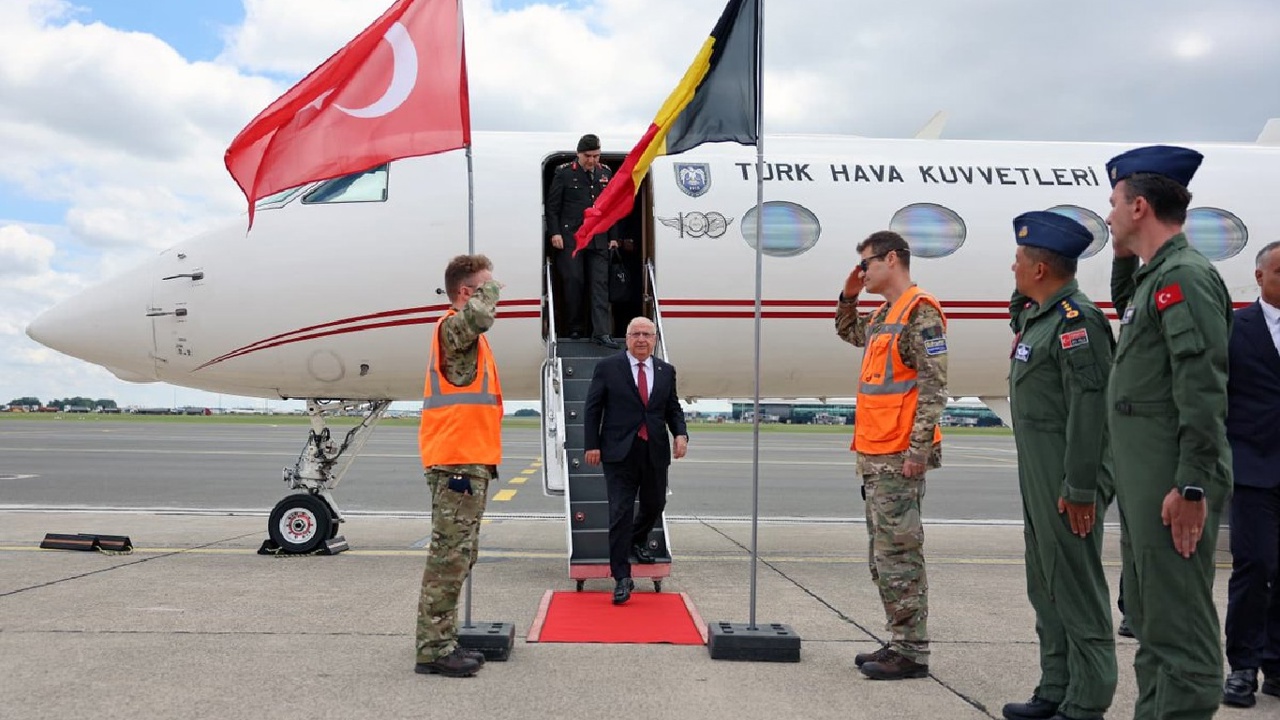 Milli Savunma Bakanı Güler, NATO toplantısı için Brüksel'e gitti