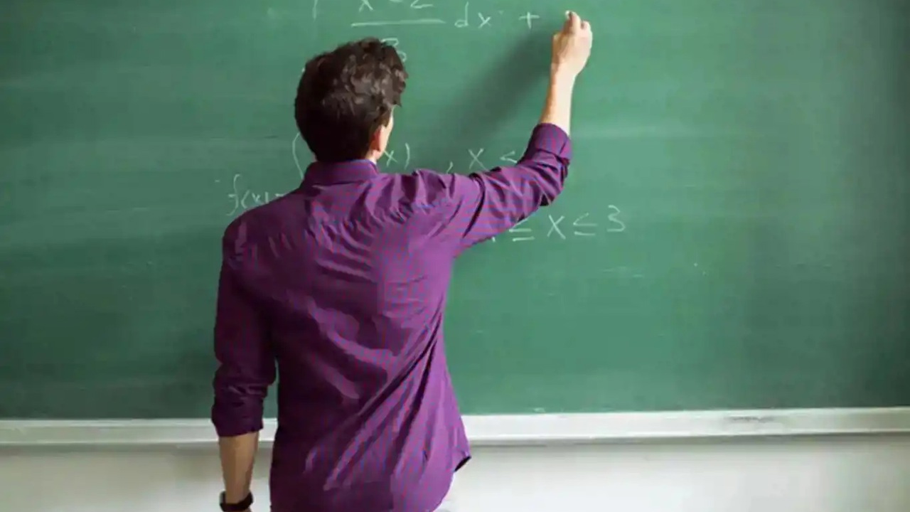 Öğretmenlerin haziran dönemi seminerleri çevrim içi olacak