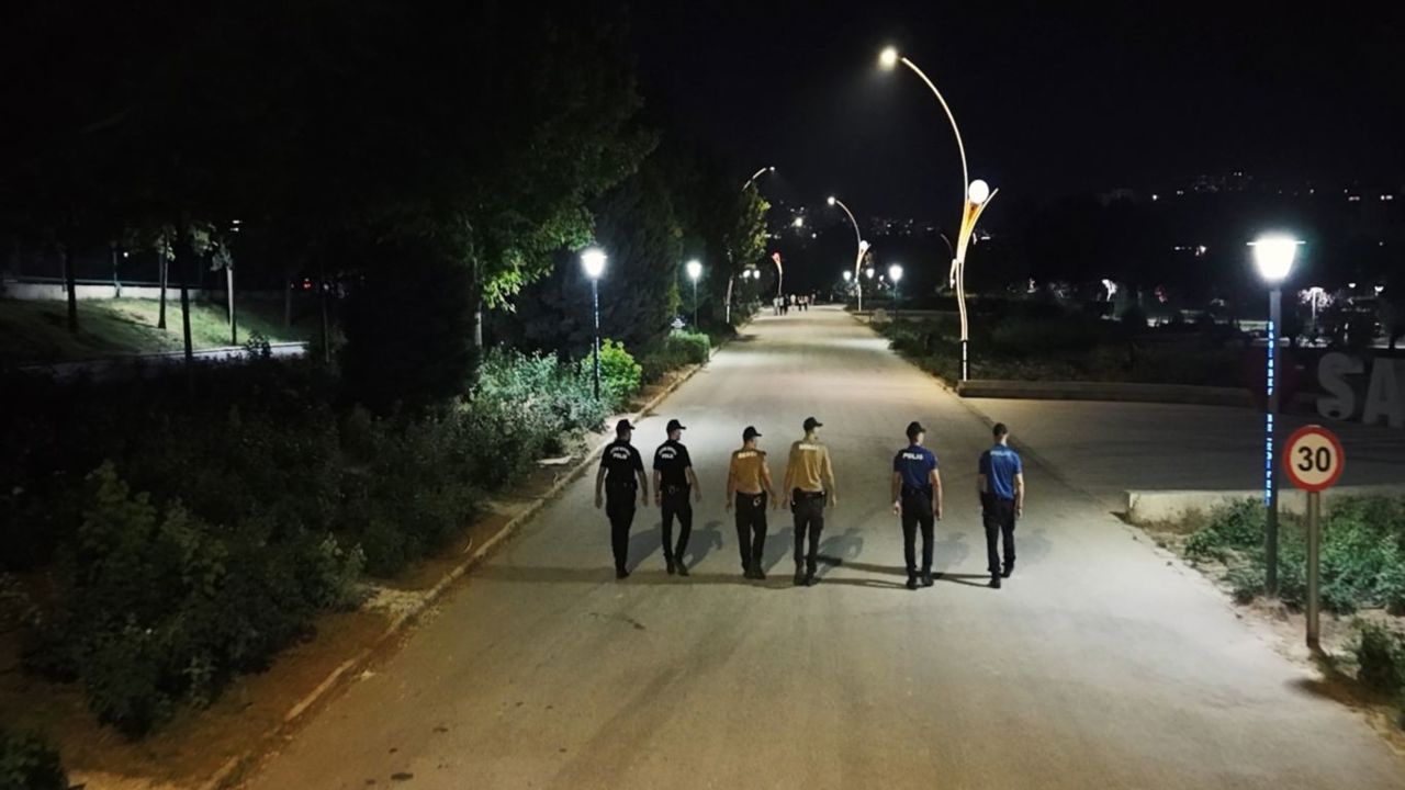 Gaziantep'te "Huzurlu Parklar" uygulaması: 2 aranan şahıs yakalandı