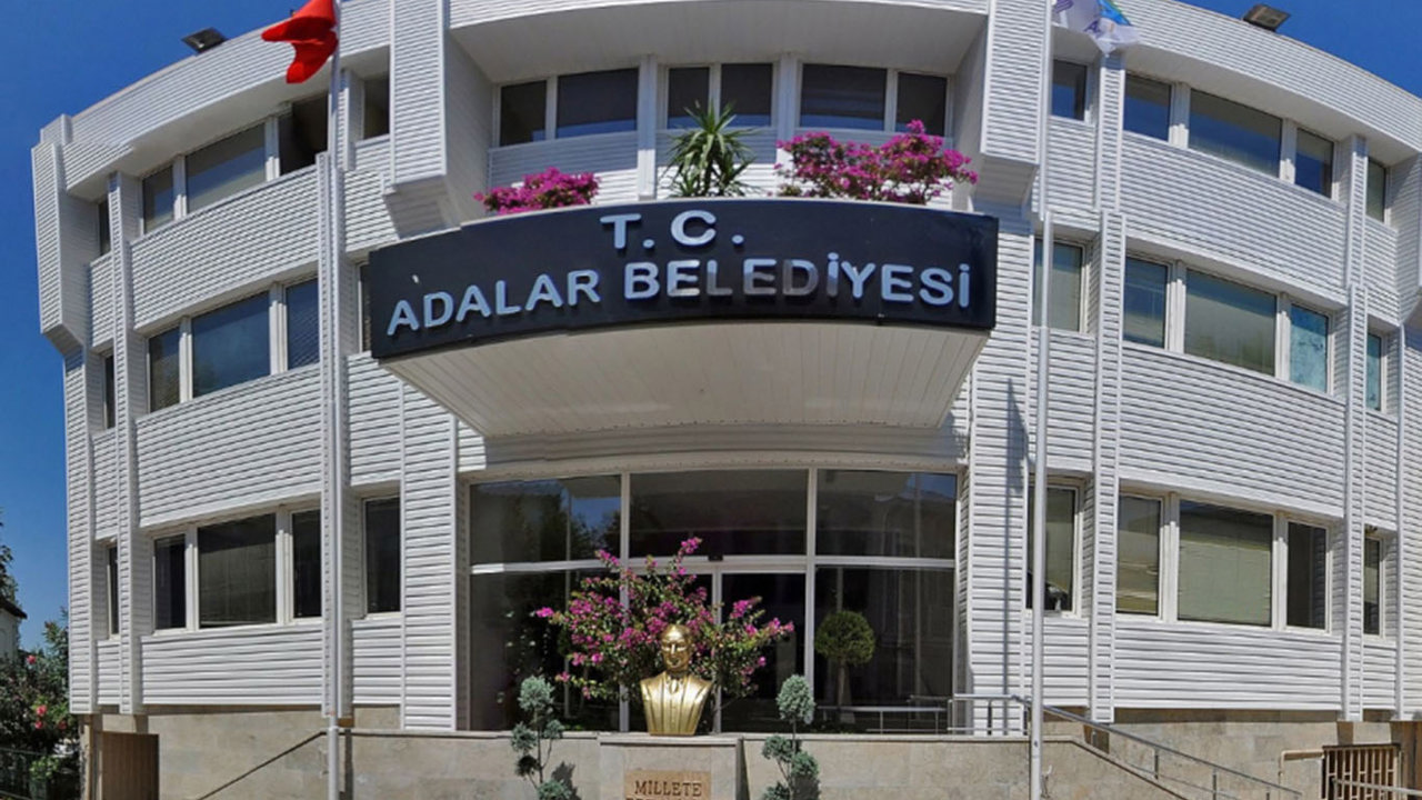 CHP'li Adalar Belediyesi'ne "rüşvet ve yolsuzluk" operasyonu: 41 gözaltı