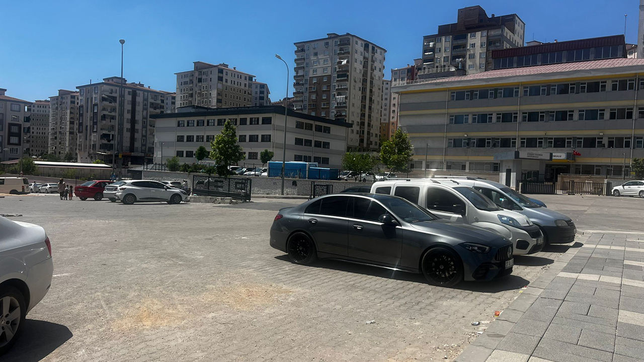 Gaziantep esnafından tel örgü tepkisi: Mağduriyetimizin giderilmesini istiyoruz