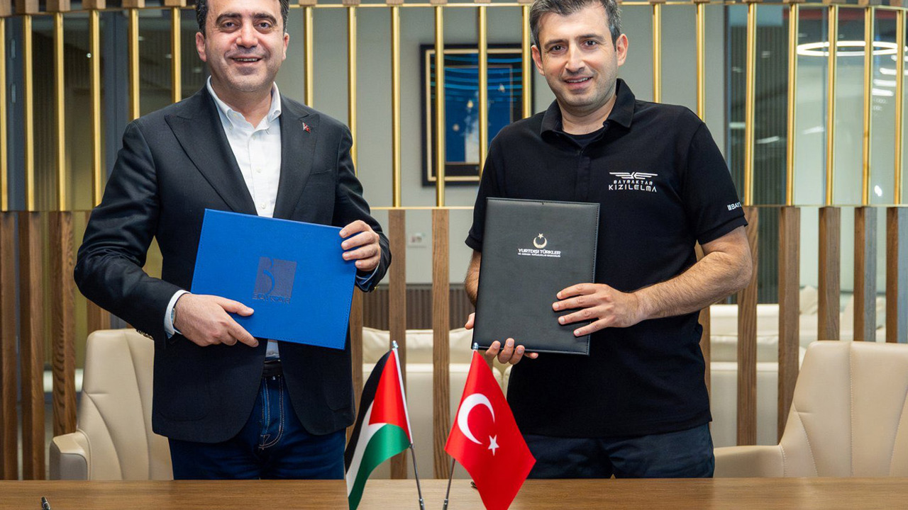 BAYKAR’dan Filistinli öğrencilere burs desteği