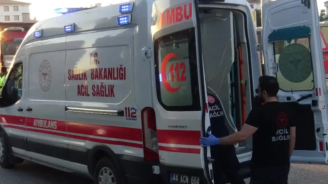 Kütahya'da inşaat iskelesi çöktü: 2 ölü, 2 yaralı