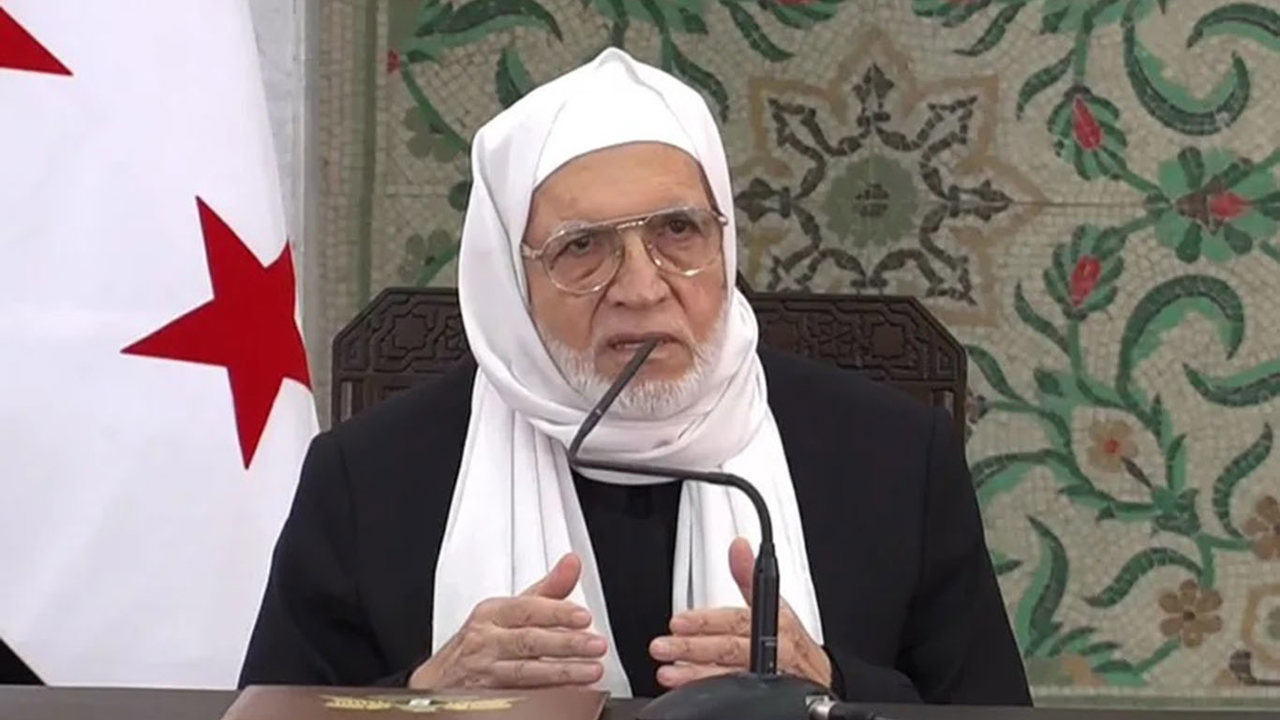 Suriye Müftüsü Usame er-Rifai'den itidal çağrısı: Fitneye kapı aralanmamalı