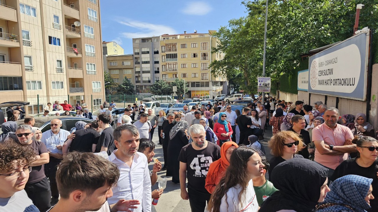 Bursa’da YKS’nin ilk oturumu başladı