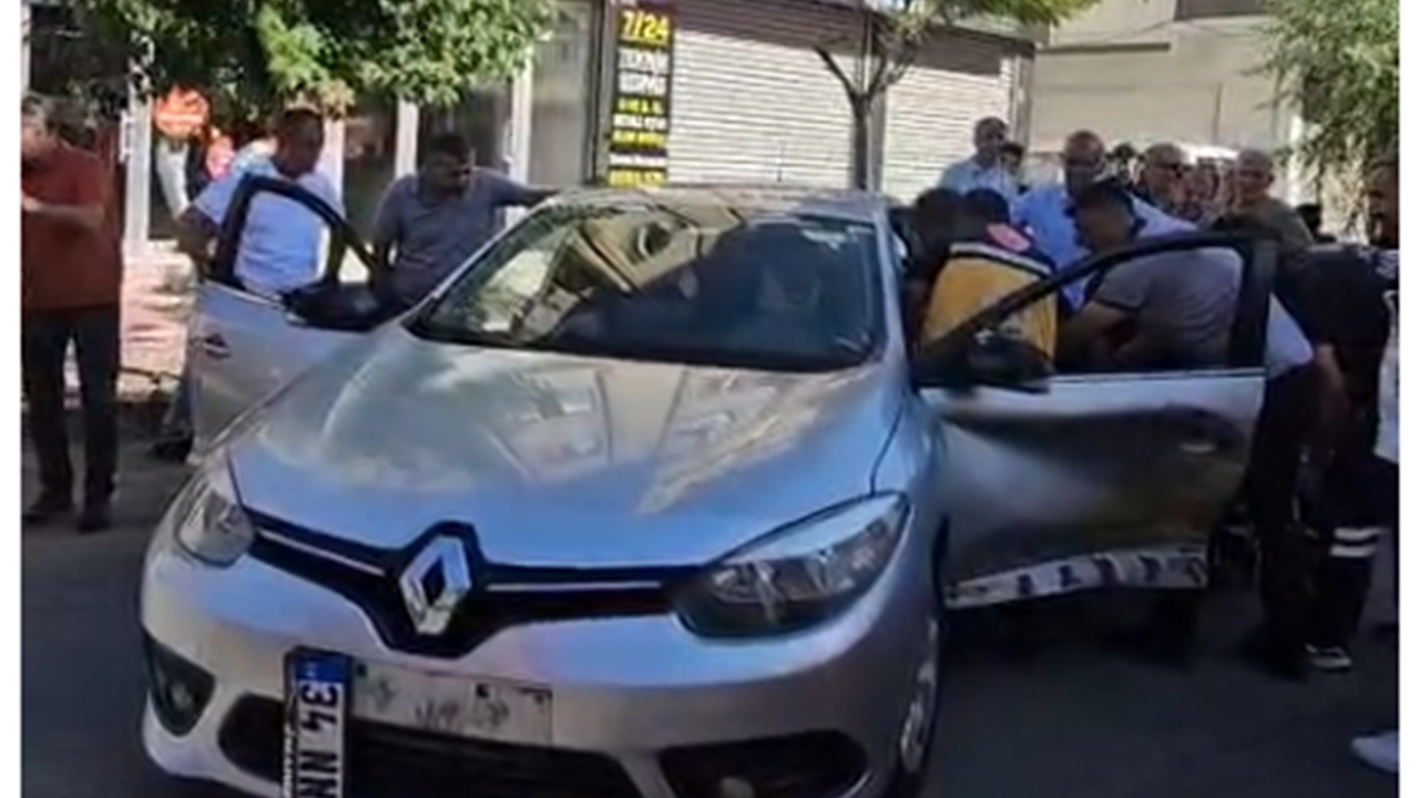 Batman'da trafik kazası: Araçtasıkışan sürücü ekiplerce kurtarıldı