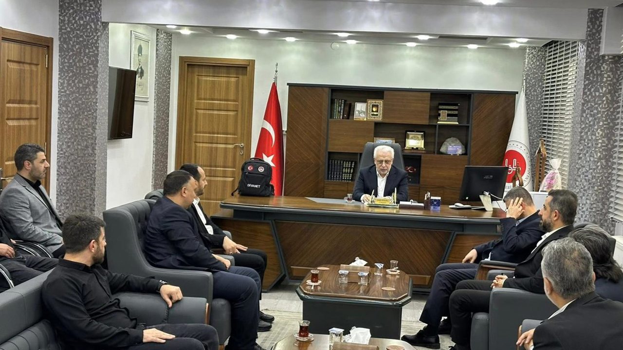 Hac farizasını yerine getiren Siirt İl Müftüsü Pinal görevine başladı