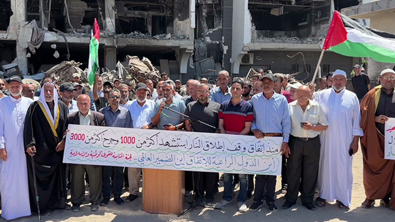 Gazze'de protesto: Ateşkes var ama saldırılar sürüyor
