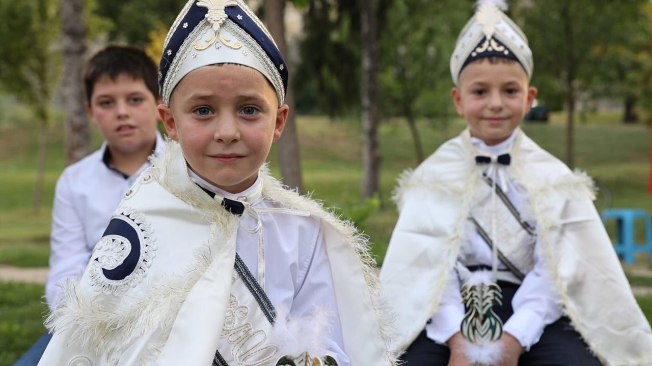 Sünnet heyecanı başladı, uzmanlar uyarıyor