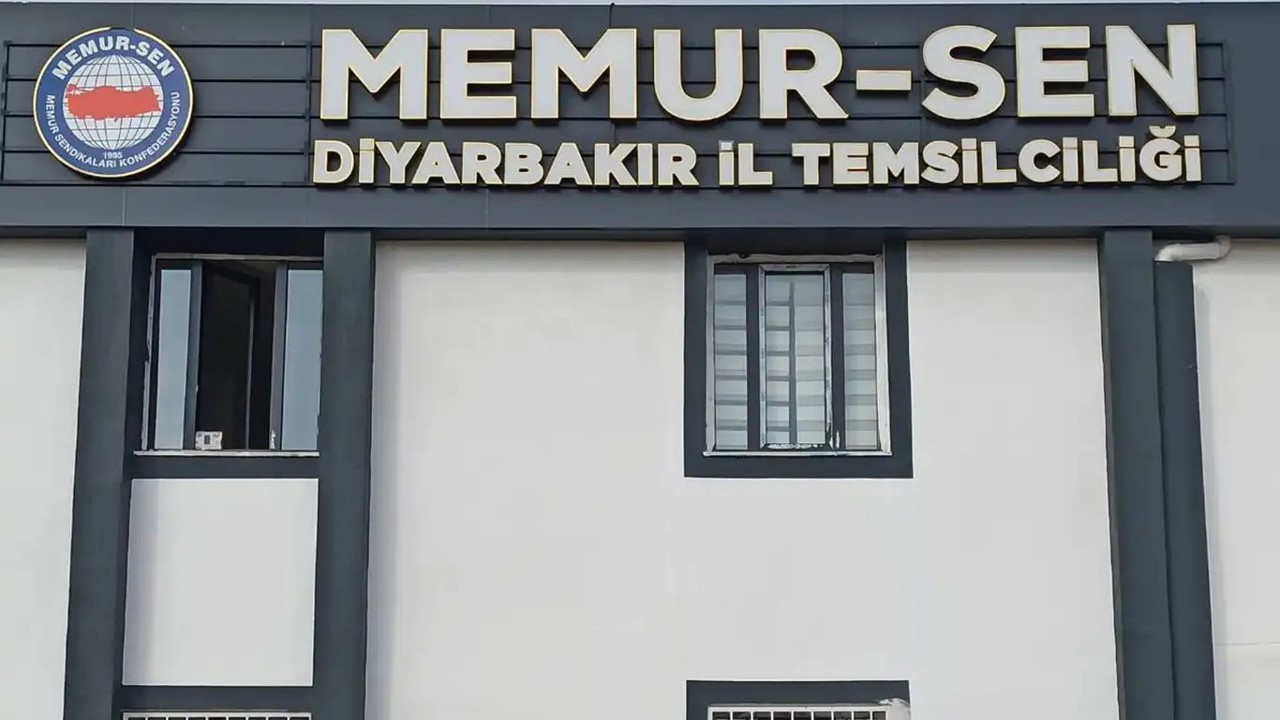 Memur-Sen'den belediyeye tepki: Okul arsalarını ticari alana dönüştürme kararından vazgeçin