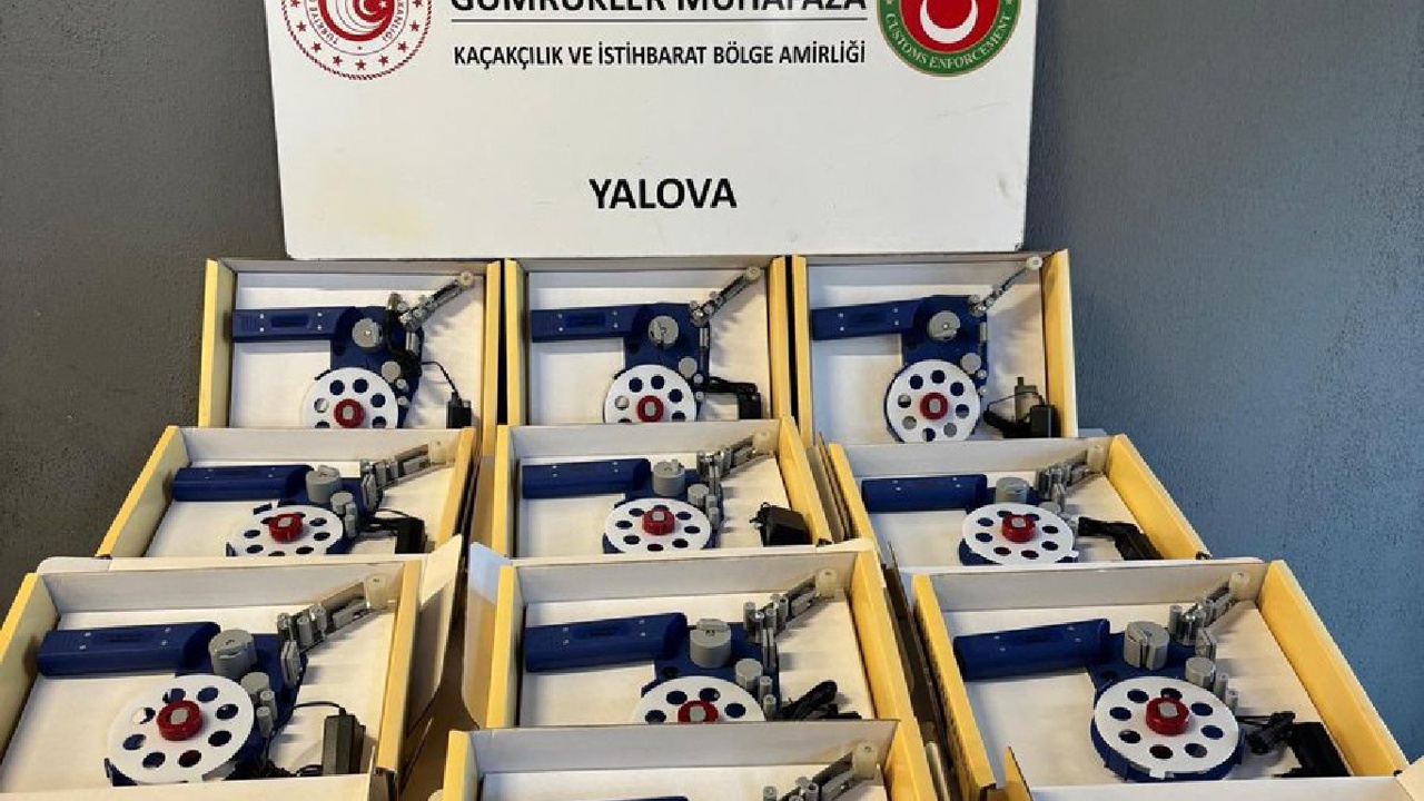 Yalova Ro-Ro Limanı'nda kaçak elektronik etiketleme makinesi ele geçirildi