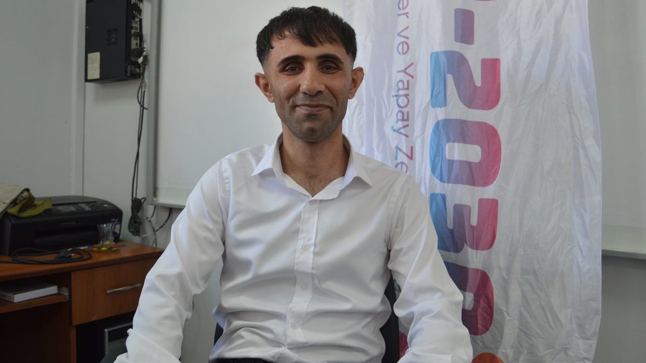 Ay: Amacımız gençleri yapay zekâyı yalnızca kullanan değil, aynı zamanda üreten bireyler haline getirmek 