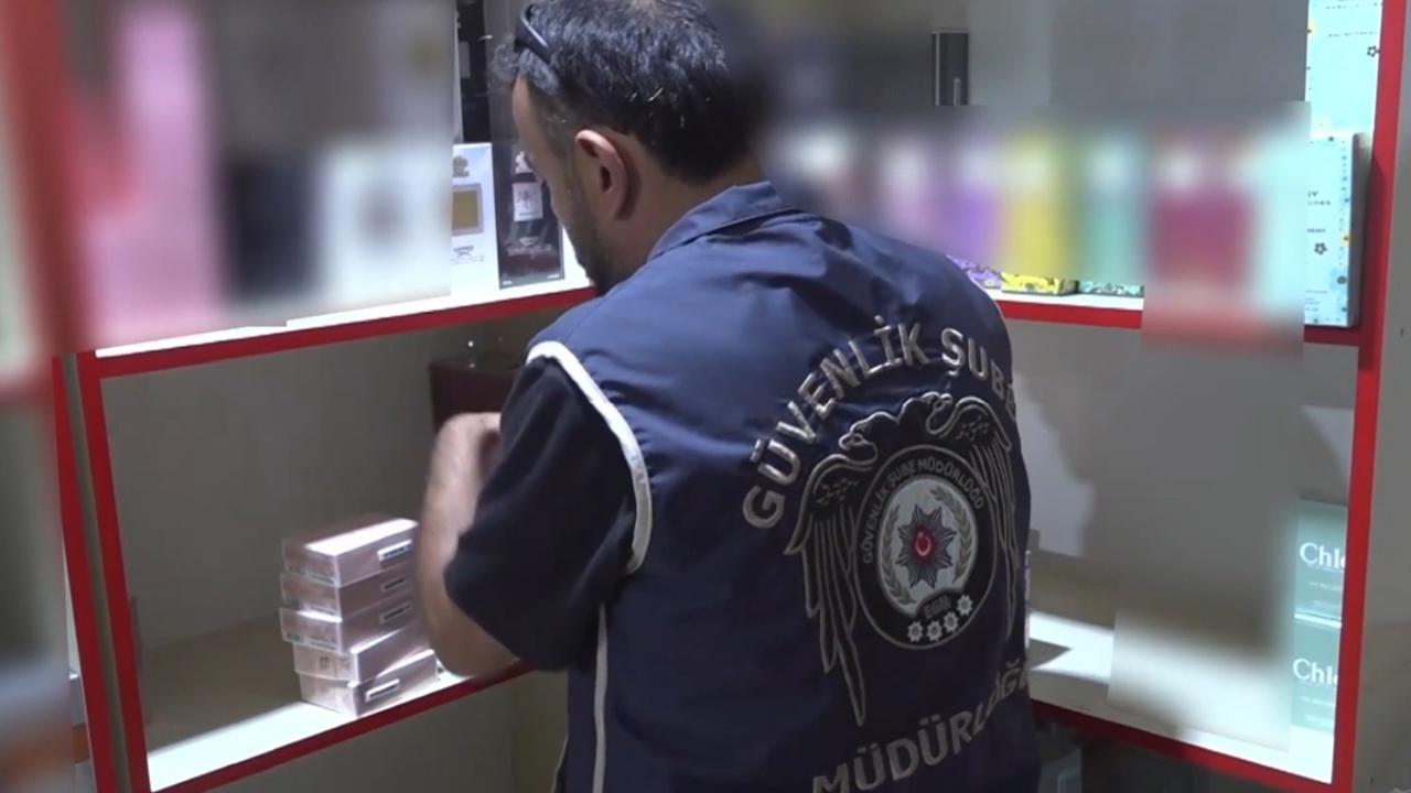Antalya'da 5,5 milyon lira değerinde taklit ürün ele geçirildi