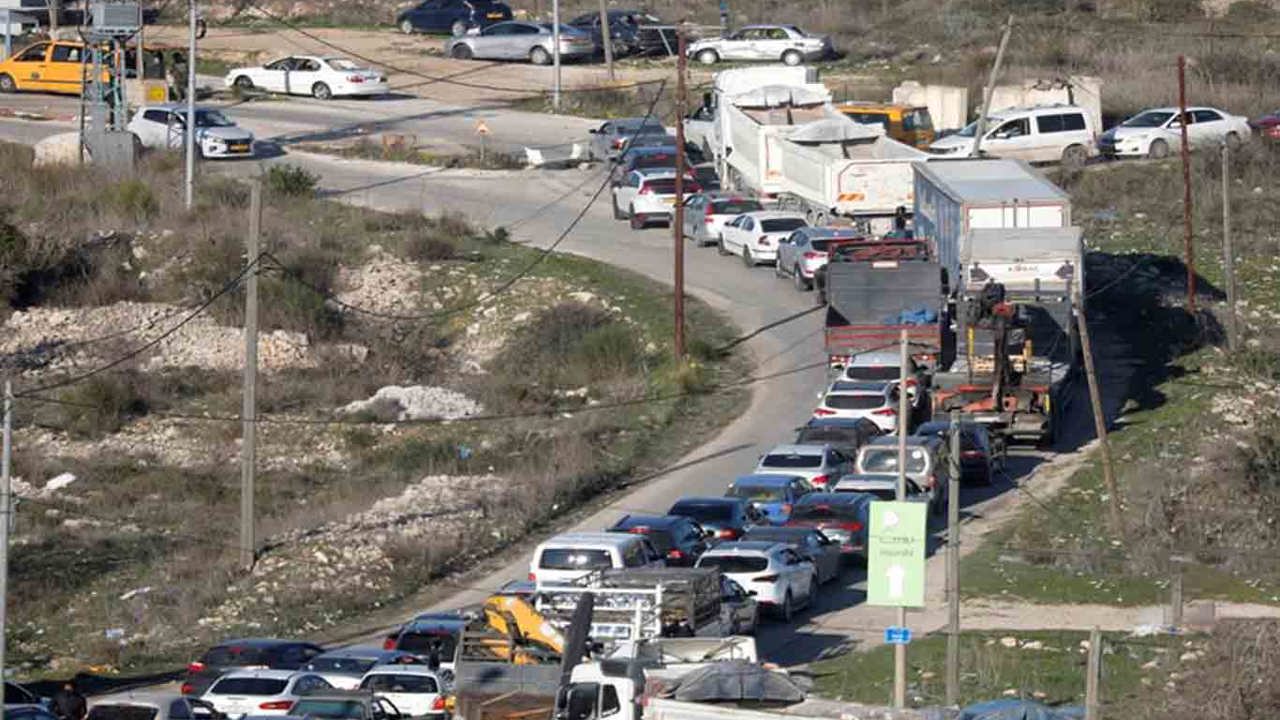 İşgal güçleri Ramallah'ın kuzeybatısındaki bazı girişleri kapattı
