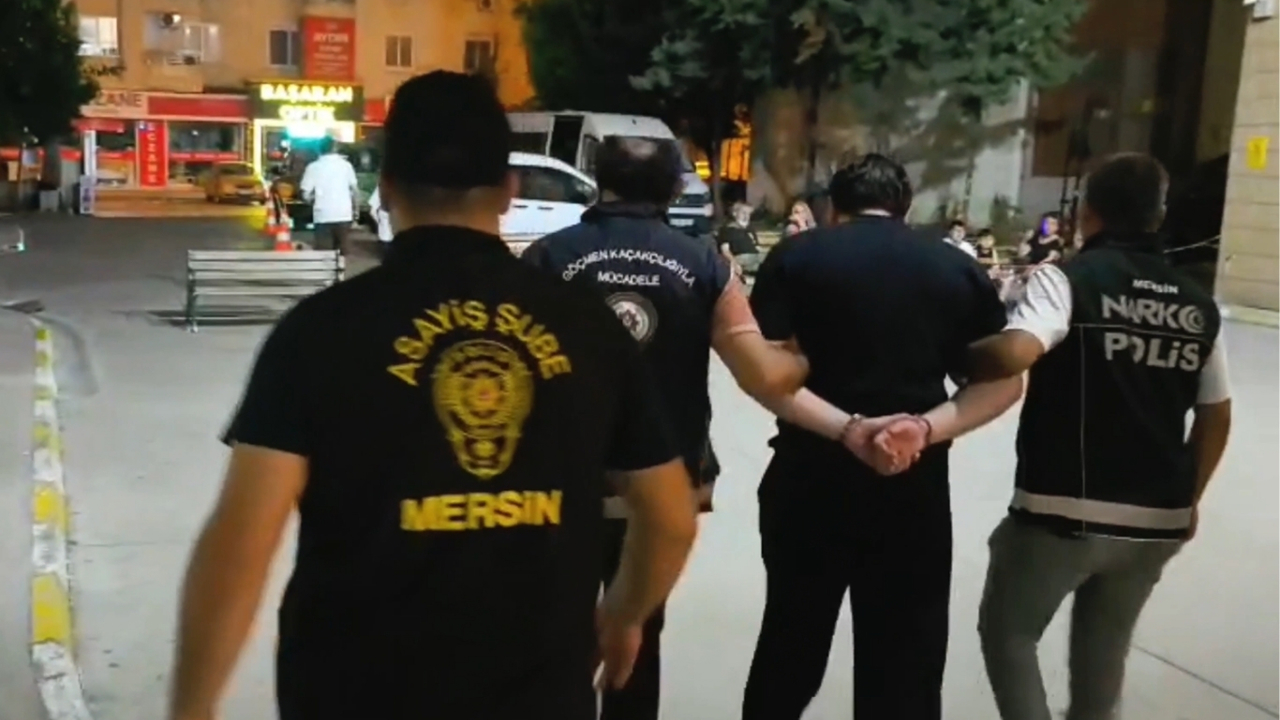 Kırmızı Bültenle aranan uluslararası uyuşturucu kaçakçısı Mersin'de yakalandı