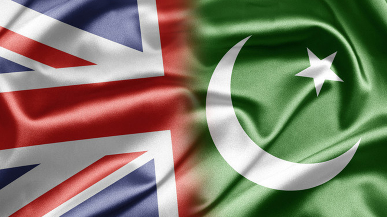 Pakistan ve İngiltere dışişleri bakanları mutabakat sürecini ele aldı
