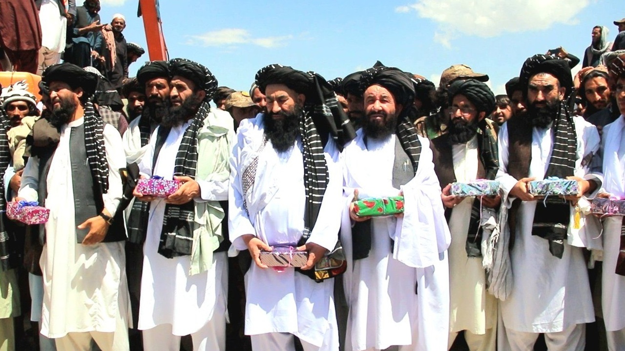 Afganistan, doğu Paktika vilayetinde önemli bir yol projesini başlattı.