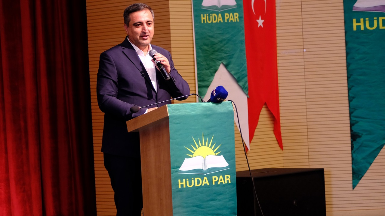HÜDA PAR Erciş İlçe Başkanı Bilici güven tazeledi