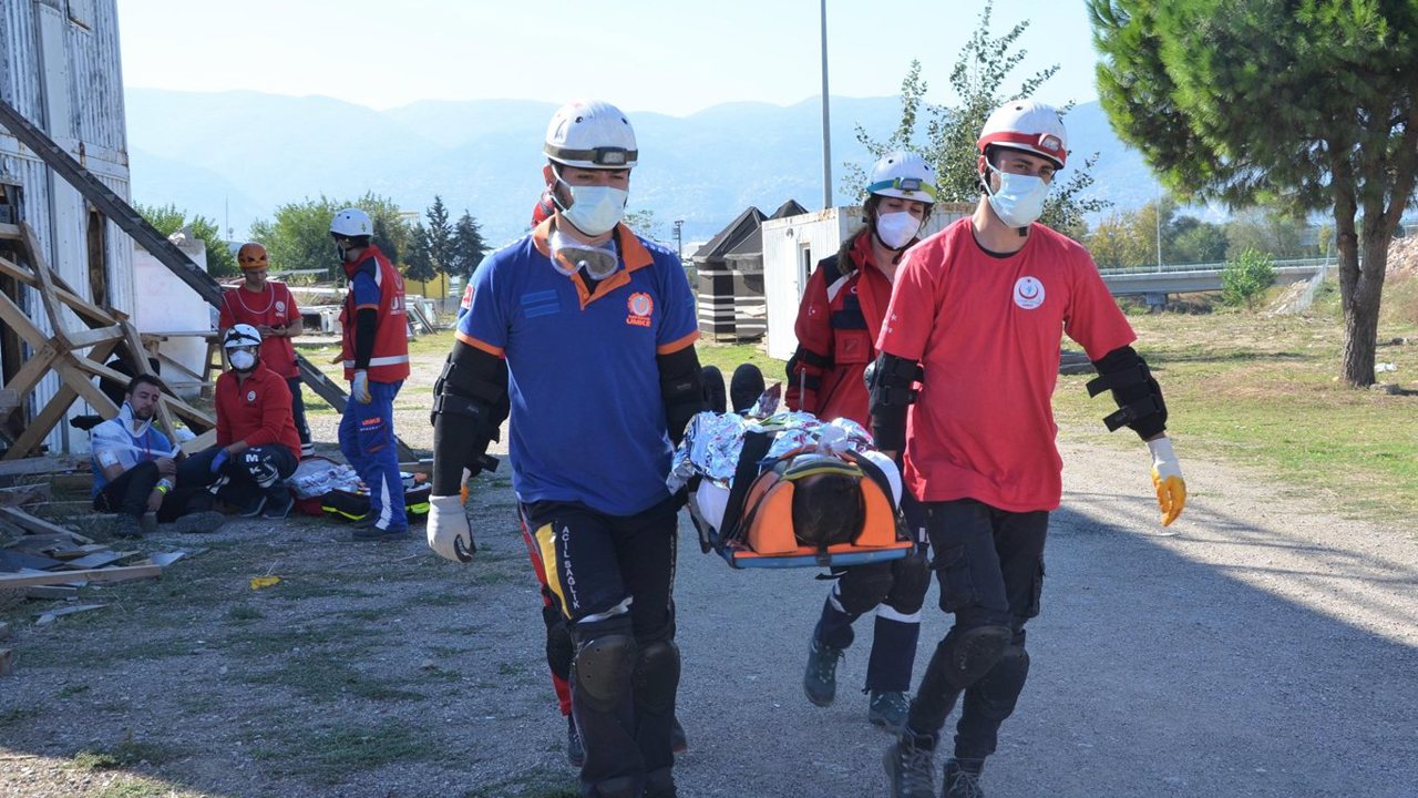 Bursa Ambulans Servisi Başhekimi Dr. Keleş: Acil durumlarda ilk yardım hayati önem taşıyor