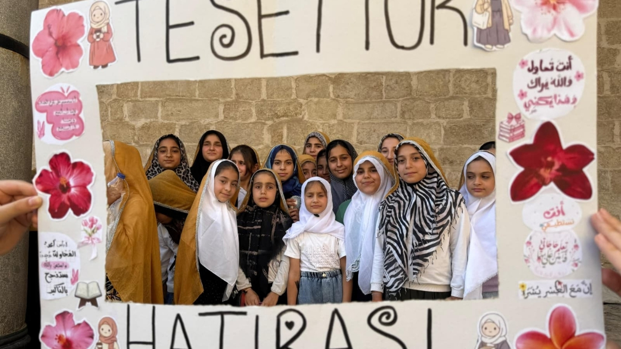 Tarsus'ta "Niyet ettim örtünmeye, Emrin başım üstüne" programı düzenlendi
