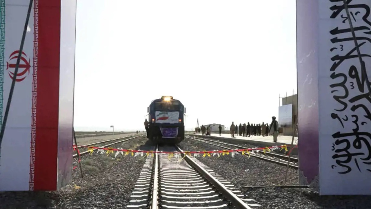 İran ve Afganistan arasında ticari atılım
