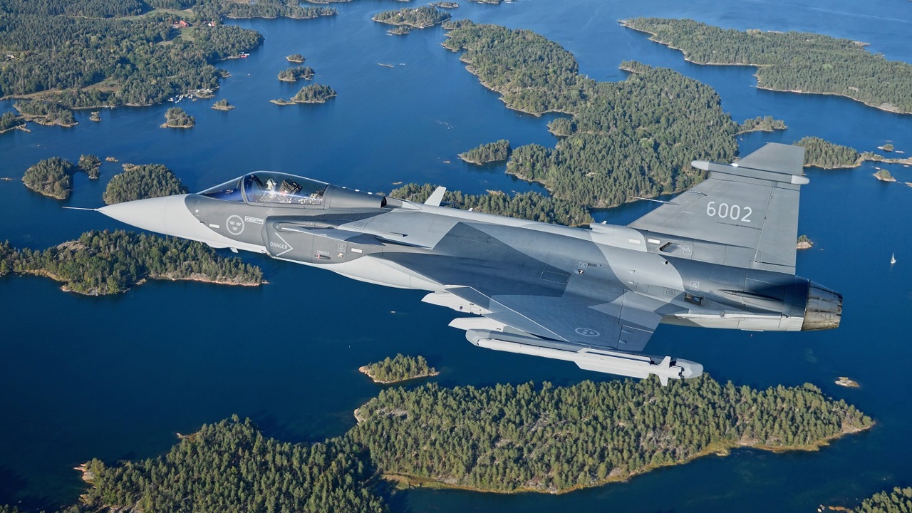 İsveç'ten Ukrayna'ya 16 Gripen savaş uçağı: Silahlanma yarışı derinleşiyor