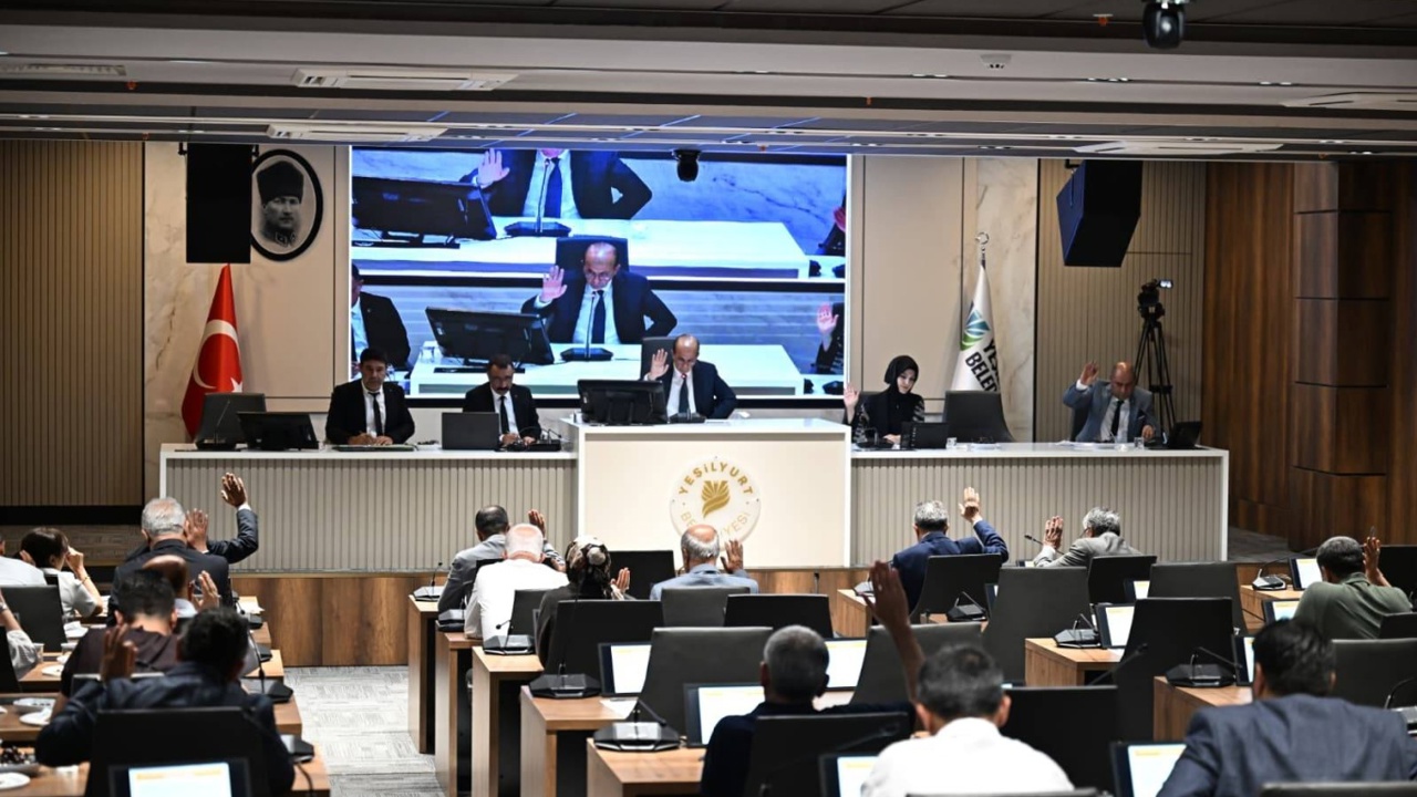 Yeşilyurt Belediye Meclisi'nde 14 madde karara bağlandı