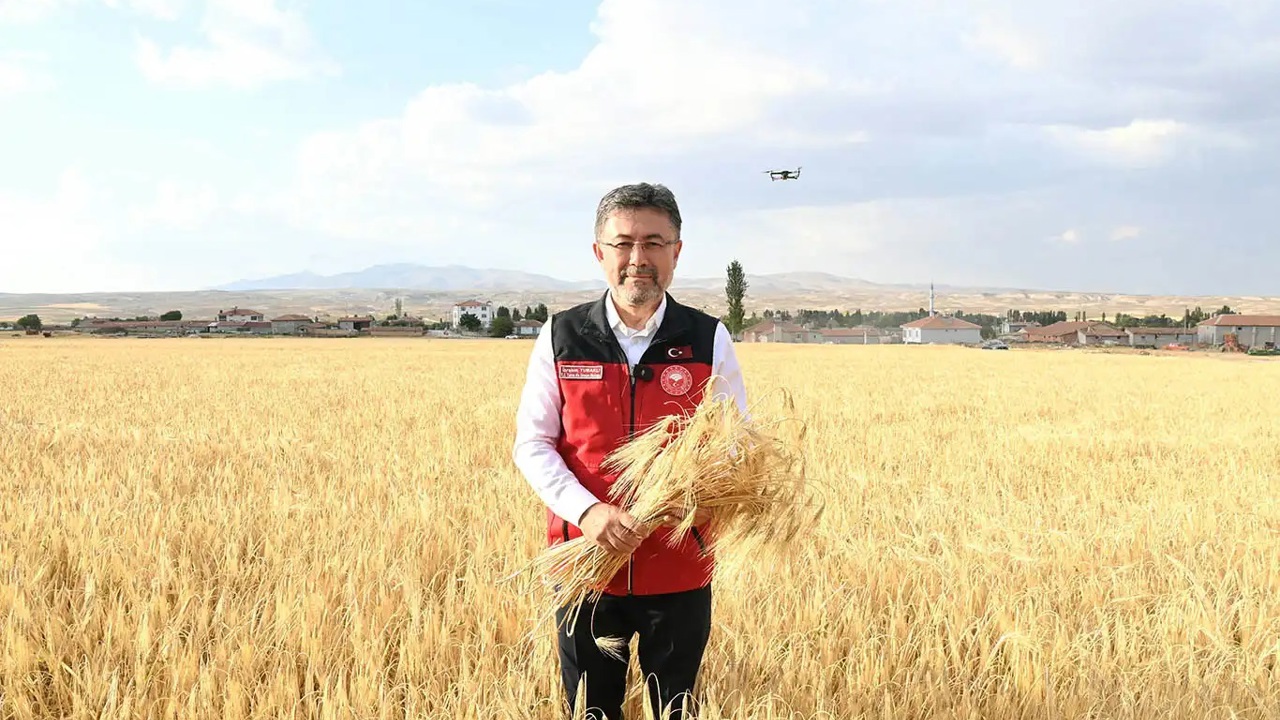 Tarım ve Orman Bakanı Yumaklı: 21 günde bir milyon ton ürün alındı