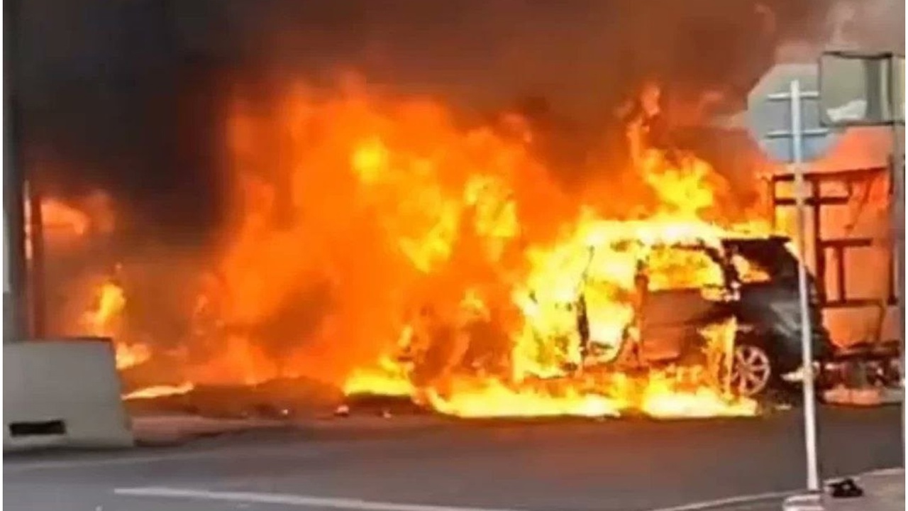 Tayland'da kamyonet Budist rahipleri ezdi: 8 ölü