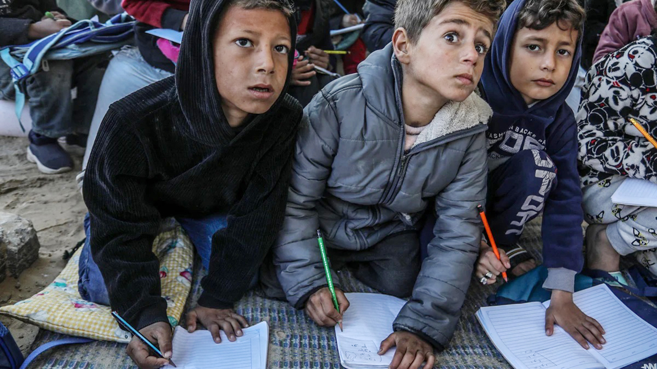 Gazze'de eğitimin sistematik yıkımı: 1000 günde okullar, öğrenciler ve eğitim altyapısı hedef alındı