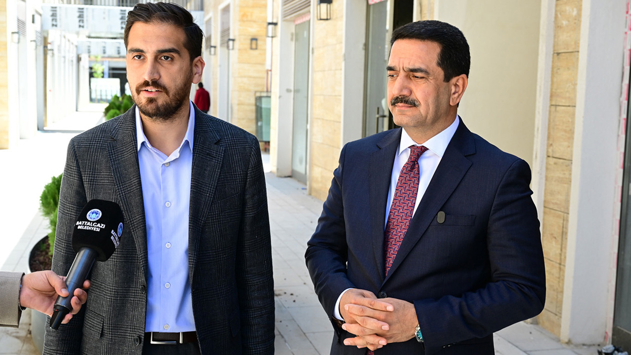 Battalgazi Belediye Başkanı Taşkın Bakırcılar Çarşısı'nda incelemelerde bulundu