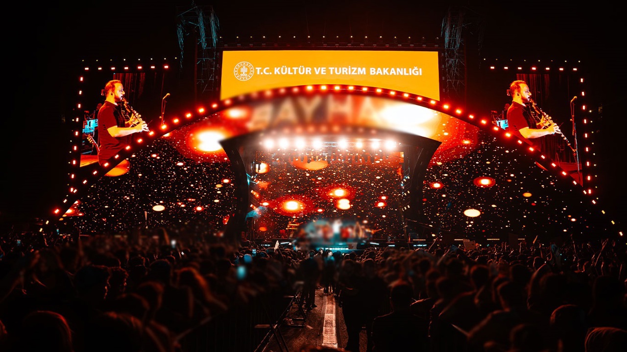 Van’daki STK’lardan Kültür Yolu Festivali’ne tepki: Konserler gençleri ifsada sürüklüyor