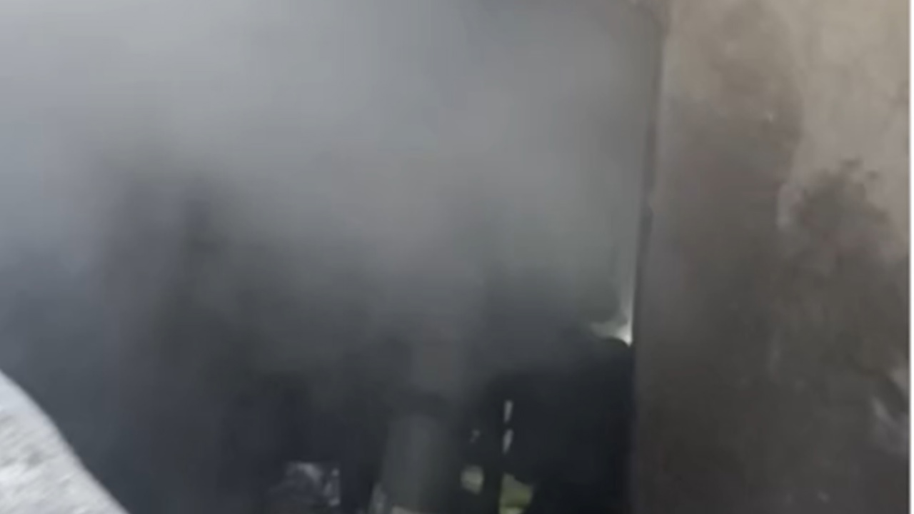 Batman'da bir binanın bodrum katında çıkan yangın söndürüldü
