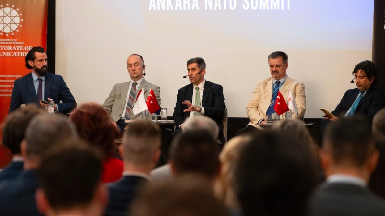 İletişim Başkanlığı Zagreb'de NATO Zirvesi paneli düzenledi