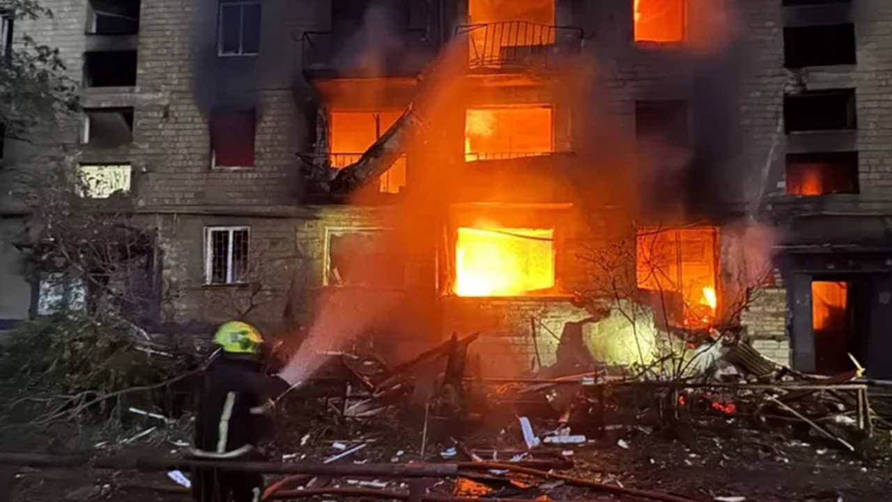 Kiev'e yoğun hava saldırısı: 27 ölü, 70 yaralı 
