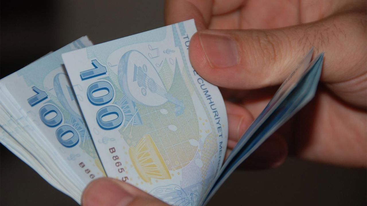 Memur ve emeklinin zam oranı bugün netleşiyor
