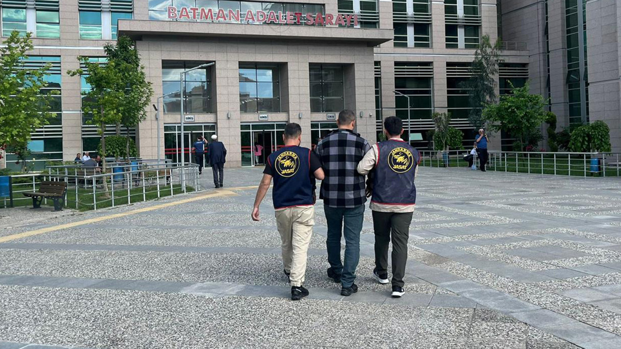 Batman'da aranan 32 hükümlü yakalandı