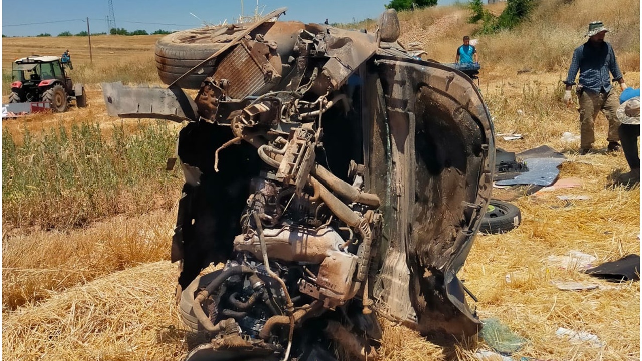 Takla atan otomobilin sürücüsü ağır yaralandı