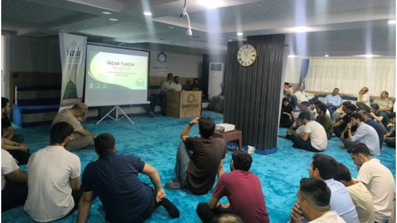 İnzar Turizm Şanlıurfa'da hac ve umre semineri düzenledi
