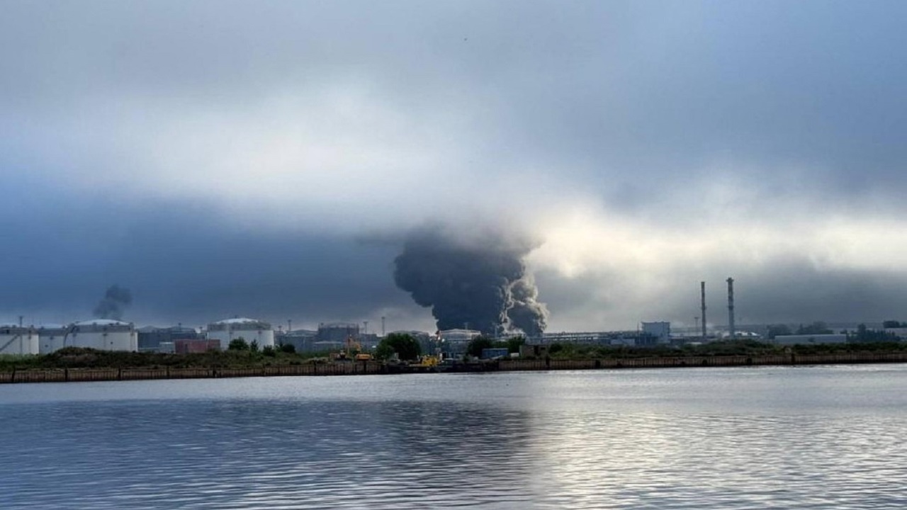 St. Petersburg'daki petrol terminaline İHA saldırısı
