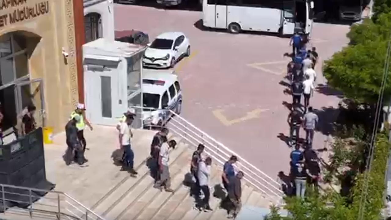  Konya'da narkotik operasyonu: 25 şüpheli gözaltına alındı